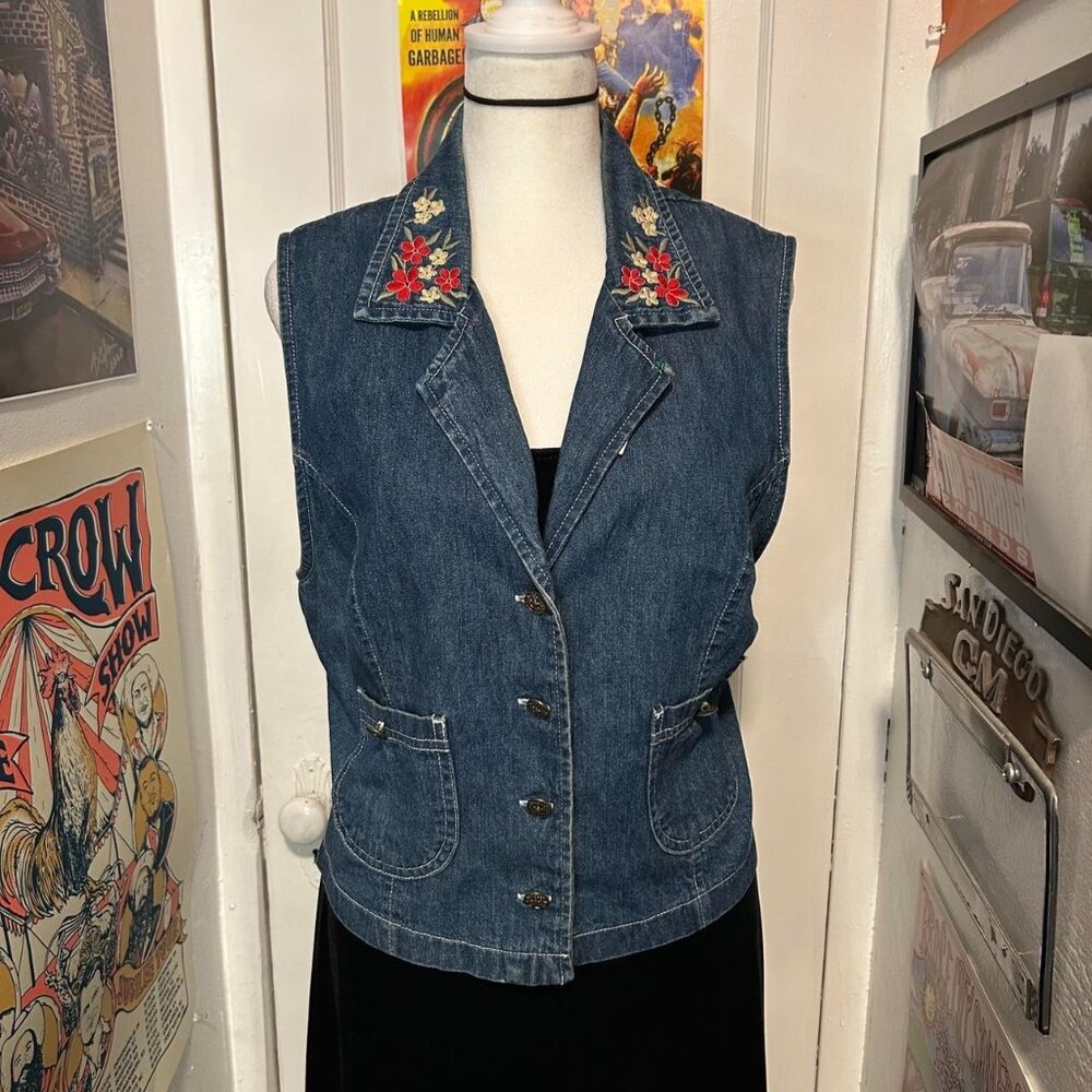 Vintage Studio Ease Blue Denim Cotton Floral Vest with Pockets.